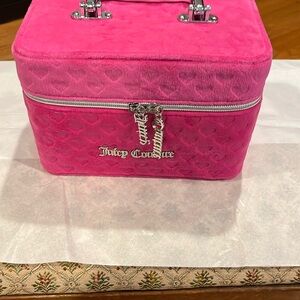 Juicy couture makeup box in pink never used